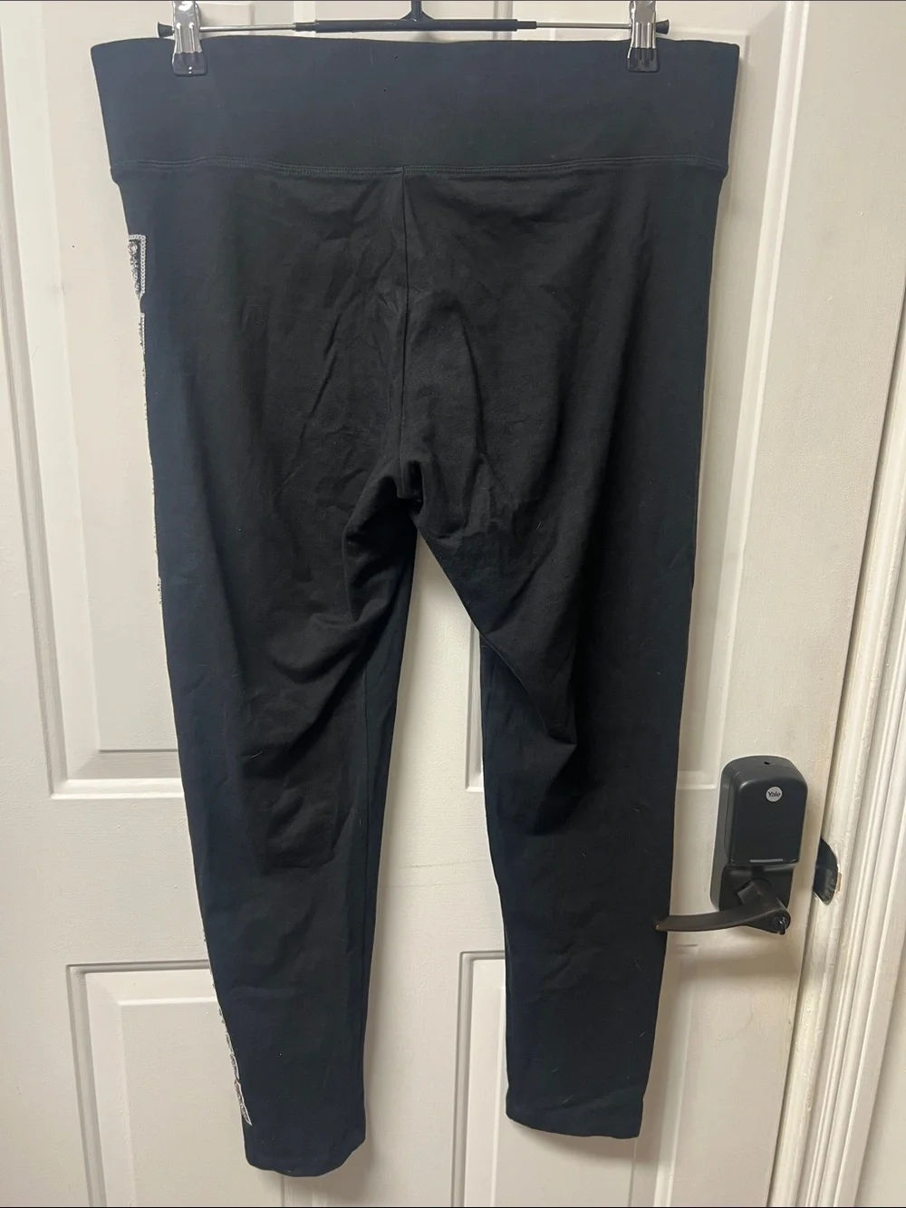PINK Victoria's Secret Black Logo Leggings with Embellished Vertical PINK - Picture 4 of 5